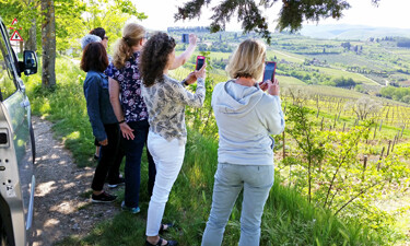 Taking photos in Tuscany