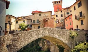 The medieval bridge at Loro Ciuffenna